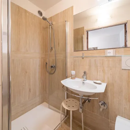 Πανσιόν In Terrazza 3*